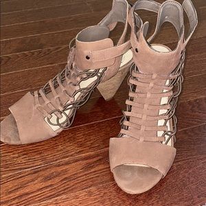 Vince Camuto- Evel Caged Sandal